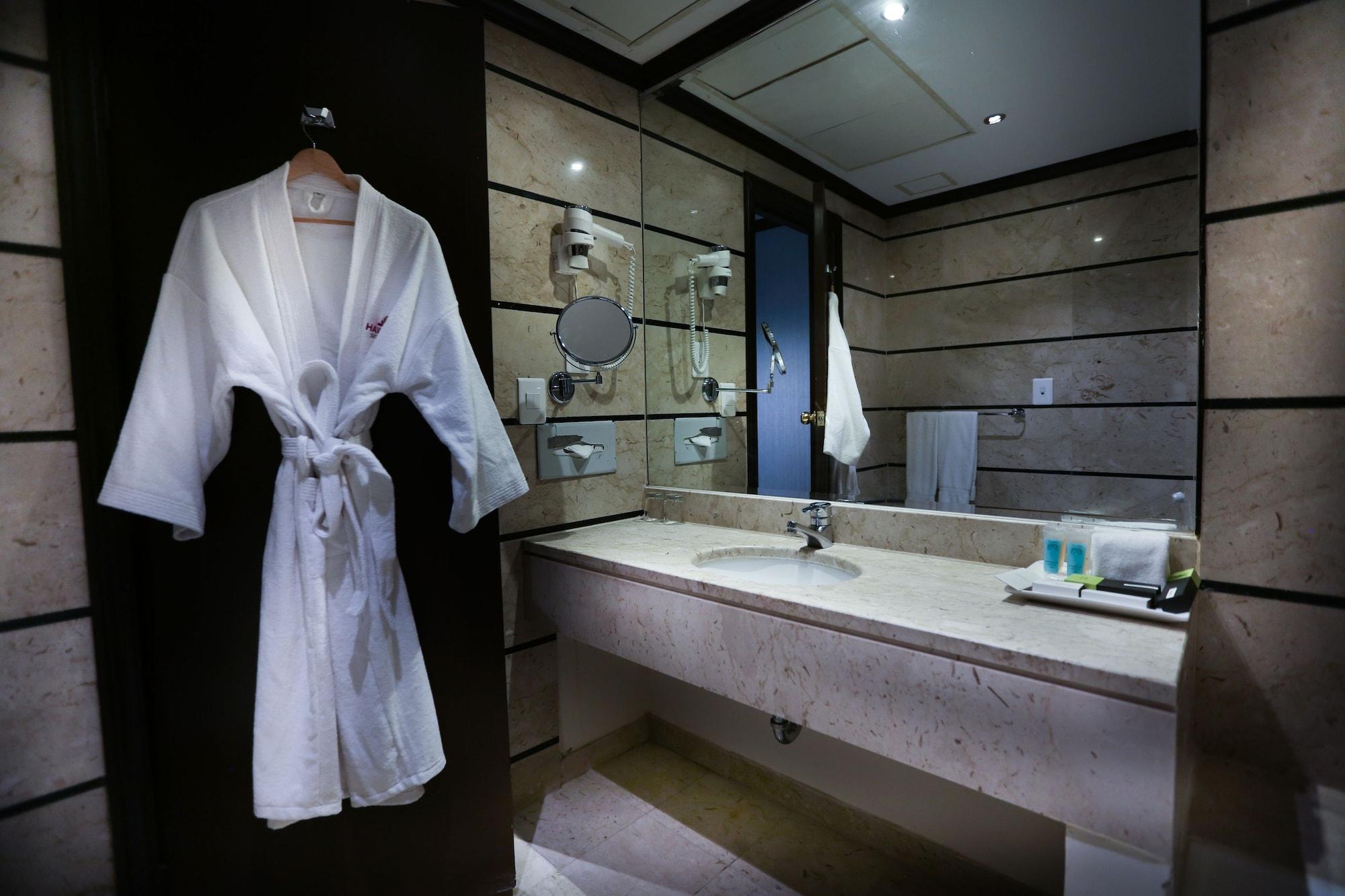 Hawthorn Suites By Wyndham Al Khobar Exterior photo