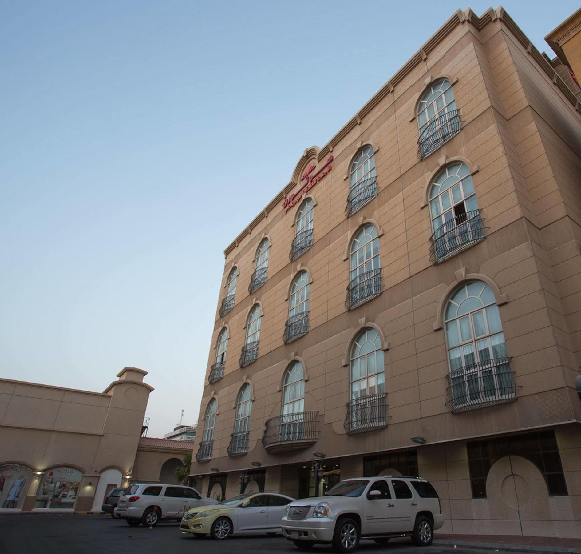 Hawthorn Suites By Wyndham Al Khobar Exterior photo